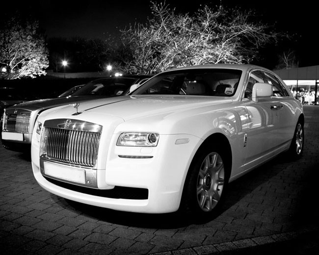 Modern Wedding Cars image 18